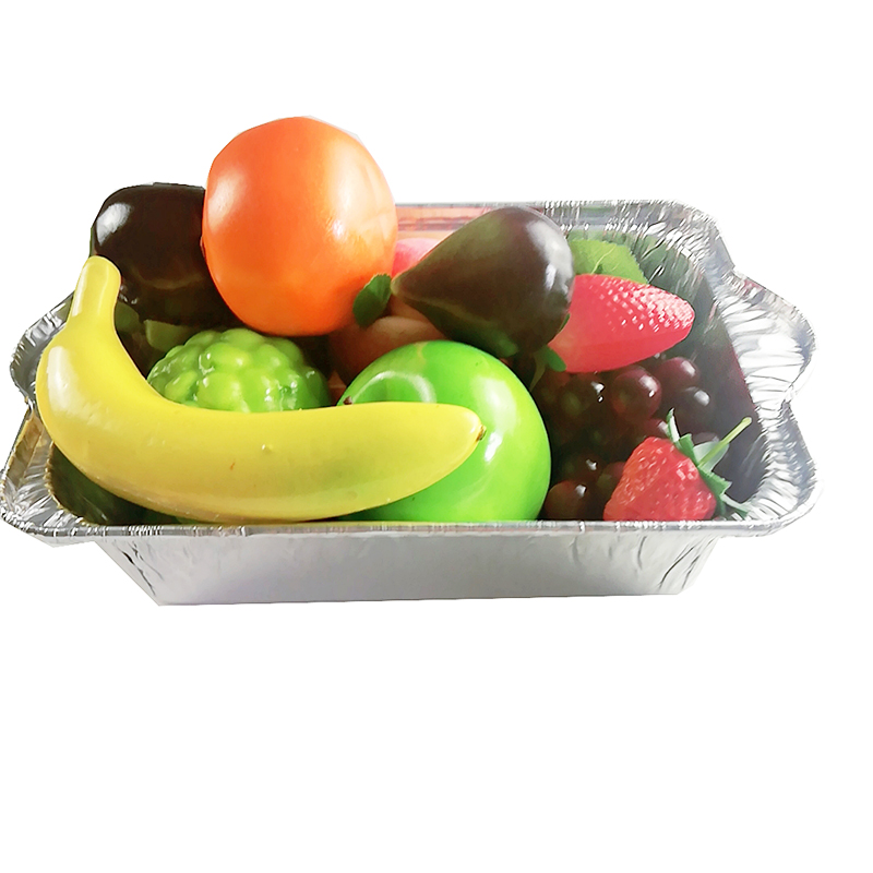 Disposable rectangular aluminum foil container with lid
